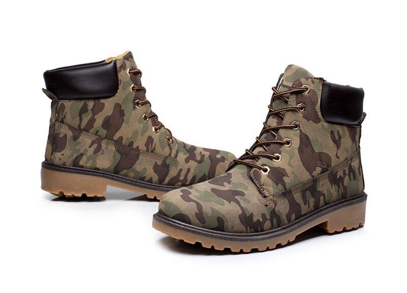 Trendiga Camo Boots