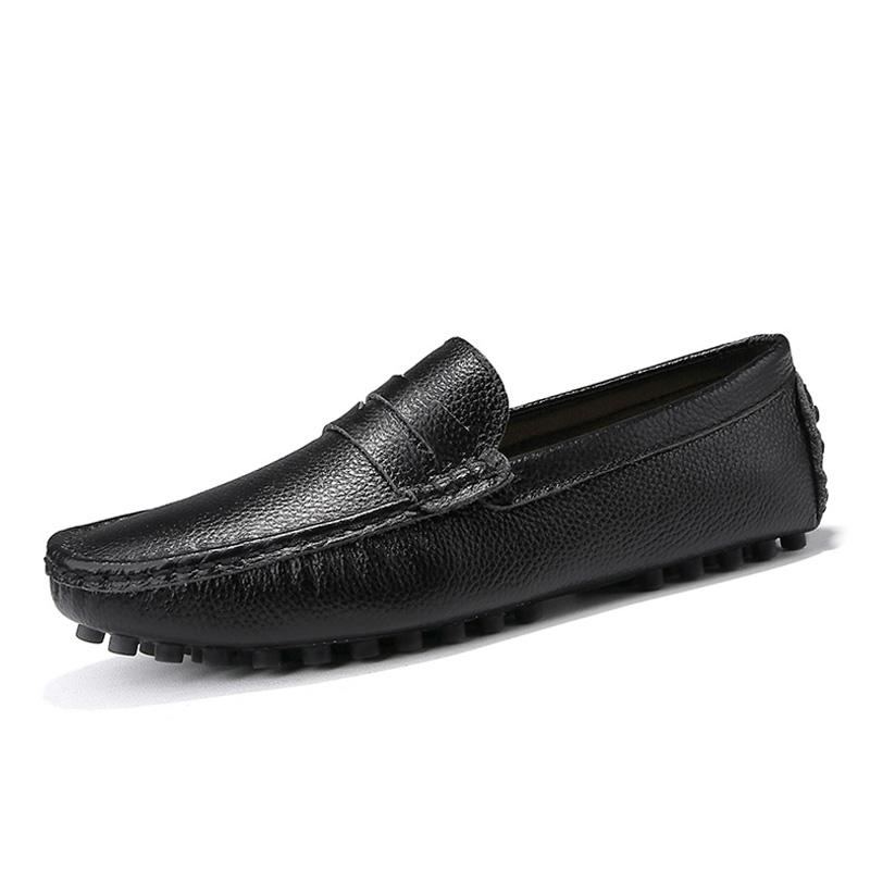 Loafers I Äkta Läder Med Spikar